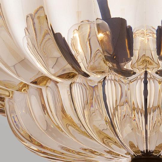 hneda vlnita sklenena tienidlo stropna lampa nizky svetelny vyska stropu lampa spalna predsien.jpg